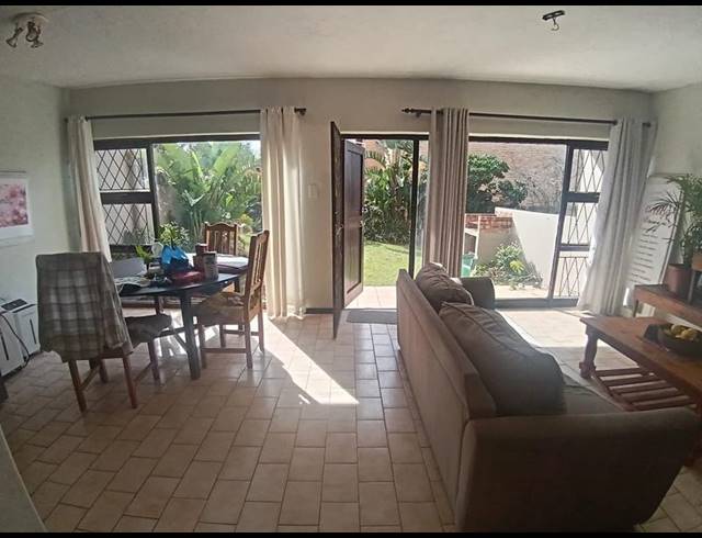 3 BEDROOM APARTMENT FOR SALE IN MARGATE BEACH